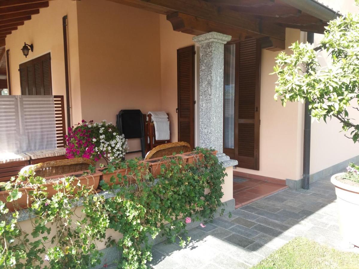 Casa Intignano - Camera Con Bagno E Portico Vista Lago Tremezzo Luaran gambar