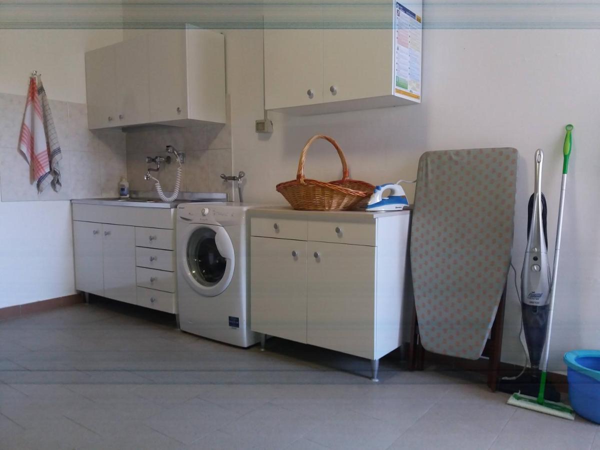 Casa Intignano - Camera Con Bagno E Portico Vista Lago Tremezzo Luaran gambar